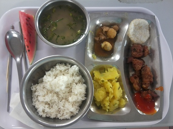 Suất ăn công nghiệp