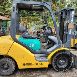 Xe nâng dầu 2 tấn nhập Nhật