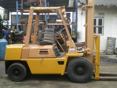 Xe nâng KOMATSU FD30C-7-41