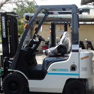 Xe nâng dầu 1.5 tấn