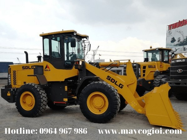 Máy xúc lật L933L gầu 1,8 khối