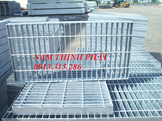 Tấm sàn grating
