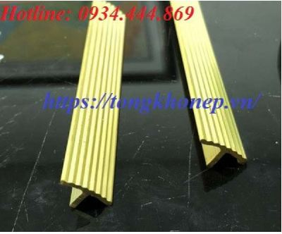 Nẹp chỉ đồng chống trơn trượt cầu thang