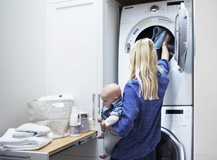 Khám phá máy sấy úp ngược là gì? Những điều cần biết khi lắp đặt và sử dụng máy sấy úp ngược