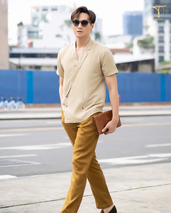 Brown trouser fashion matching shirt