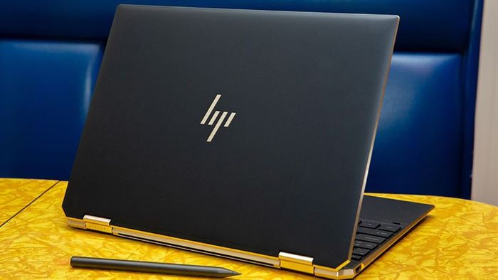 Is it worth buying the HP Spectre X360 13? A masterpiece with its