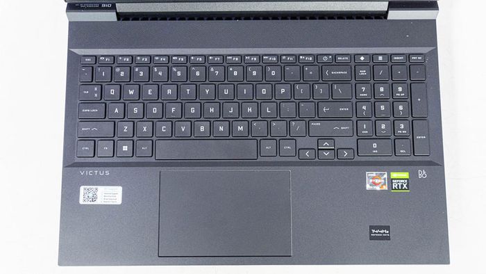 0812_0712_Victus-laptop-6.jpg