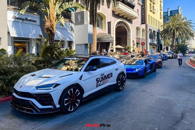 Summer Rally ngày đầu: Đội hình siêu xe rực rỡ của người Việt vượt qua 450 km, thêm một chiếc Ferrari thứ hai gia nhập cuộc thi - Hình 2.