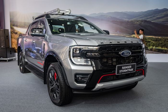 Ford Ranger và Everest mới tiếp tục làm vua doanh số phân khúc vì có những điểm này - Ảnh 2.