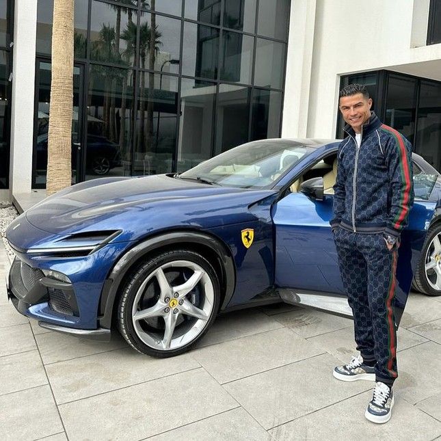 Cristiano Ronaldo vừa đón nhận siêu xe Ferrari Daytona SP3 mới - Ảnh 6.