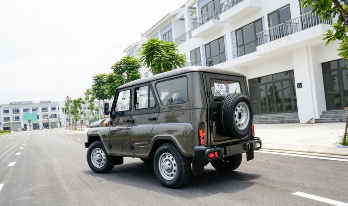 Xe UAZ mới lạ xuất hiện, khiến cộng đồng mạng Việt khen ngợi: Đẹp, mạnh mẽ, độc đáo - Sẽ bán khi nào? - Ảnh 16.