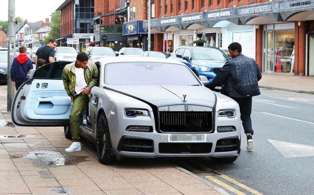 Ảnh chụp từ một phần của chiếc Rolls-Royce Wraith mà Marcus Rashford đã sở hữu, sau khi bị đâm đụng nặng vào năm 2023.