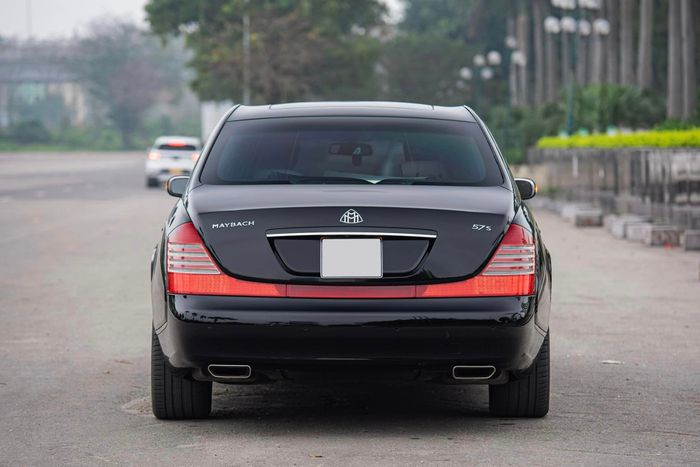 Nhiều người ưa chuộng chiếc Maybach này hơn cả phiên bản mới: Một chiếc hiếm có giá 9 tỷ đồng, được ví như Rolls-Royce- Hình 4.