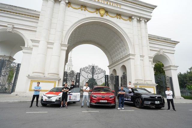 Nhóm chủ xe điện VinFast ‘phượt’ xuyên Đông Dương: 6.000km trong 20 ngày, thử nghiệm tính tiện ích của xe điện - Hình 2.