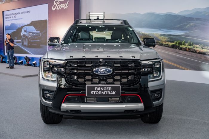 Ford Ranger và Everest mới tiếp tục làm vua doanh số phân khúc vì có những điểm này - Ảnh 1.