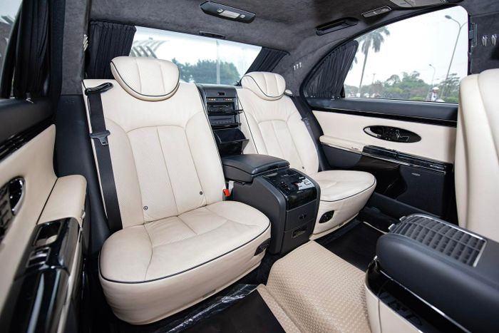 Nhiều người ưa chuộng chiếc Maybach này hơn cả phiên bản mới: Một chiếc hiếm có giá 9 tỷ đồng, được so sánh như là Rolls-Royce- Hình 9.