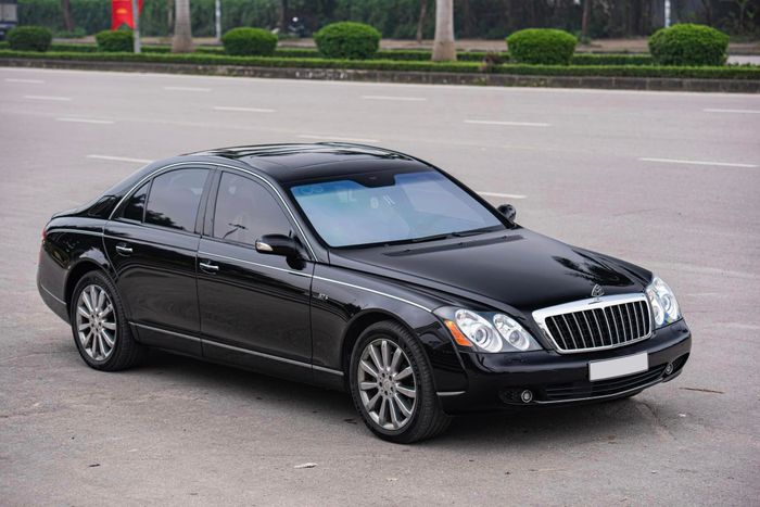 Nhiều người ưa chuộng chiếc Maybach này hơn cả phiên bản mới: Một chiếc hiếm có giá 9 tỷ đồng, được so sánh như là Rolls-Royce- Hình 1.