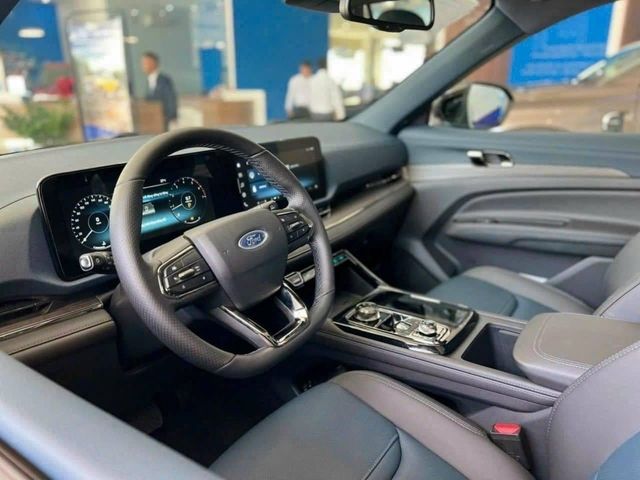 Ford Territory điều chỉnh giá bán lần đầu: Phiên bản giá thấp nhất chỉ 799 triệu, quyết đấu với Mazda CX-5 - Ảnh 6.