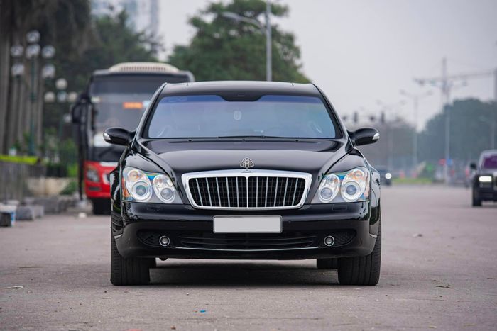 Nhiều người ưa chuộng chiếc Maybach này hơn cả phiên bản mới: Một chiếc hiếm có giá 9 tỷ đồng, được so sánh như là Rolls-Royce- Hình 3.