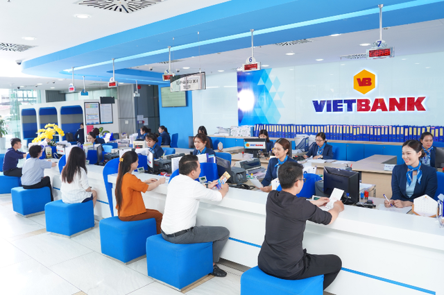 Điểm chung của các ông chủ Ngân hàng SHB, ABBank và Vietbank: Thành công từ kinh doanh xe máy từ hơn 2 thập kỷ trước - Ảnh 4.