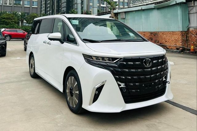 Dòng xe hybrid được ra mắt tại Việt Nam trong năm 2023: Chủ yếu là dòng SUV, có nhiều mẫu giảm giá cả trăm triệu dù mới mở bán - Hình ảnh 8.