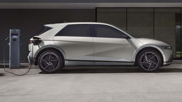 Hyundai cập nhật cả Ioniq 5 thông thường và phiên bản thể thao - Hình ảnh 5.