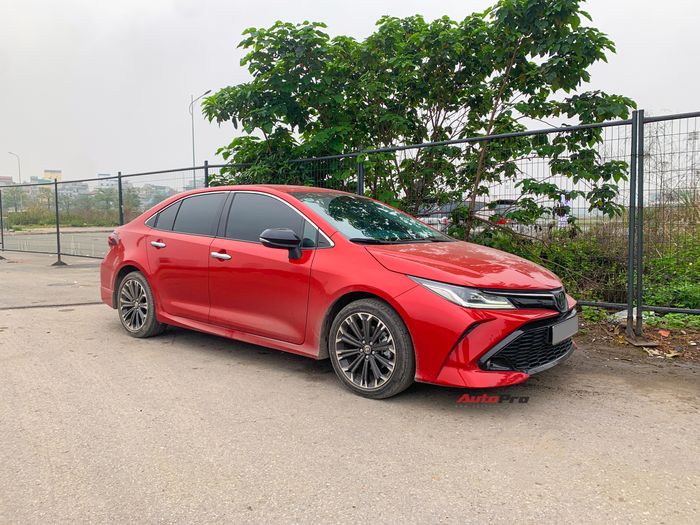 Phát hiện Toyota Corolla Altis GR Sport đầu tiên tại Việt Nam: Thiết kế thể thao, cạnh tranh Elantra N Line - Ảnh 1.