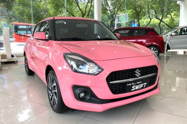 Suzuki Swift giảm giá 75 triệu tại đại lý: Giá thấp nhất phân khúc, cạnh tranh với Yaris bằng giá thấp hơn gần 200 triệu đồng - Ảnh 1.