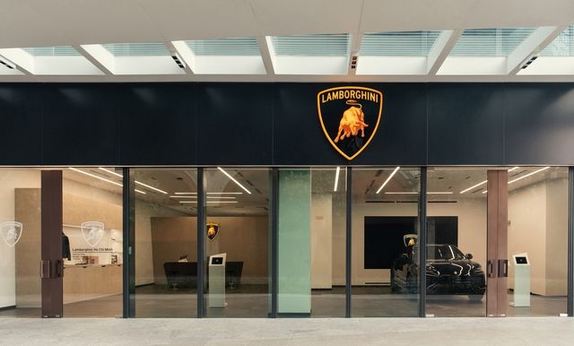 Khai trương showroom Lamborghini - Hình 1.