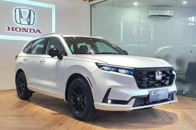 Dòng xe hybrid được ra mắt tại Việt Nam trong năm 2023: Chủ yếu là dòng SUV, có nhiều mẫu giảm giá cả trăm triệu dù mới mở bán - Hình ảnh 9.