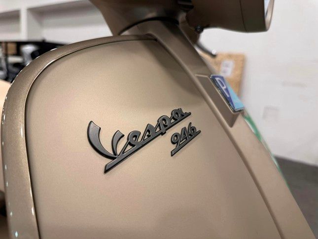 Vespa 946 phiên bản Rồng, có giá hàng tỷ đồng, lần đầu tiên xuất hiện tại Việt Nam- Hình 8.