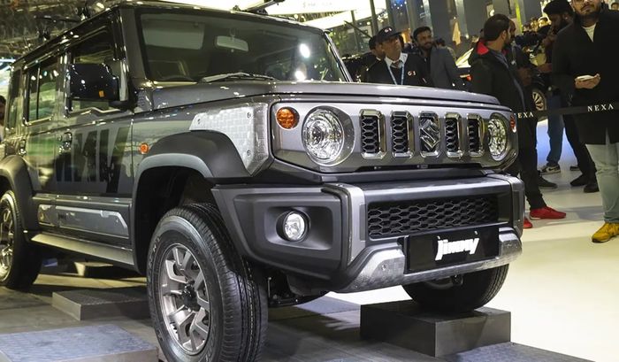 Suzuki Jimny đã có mặt tại Việt Nam trước khi ra mắt chính thức. Dự kiến xe sẽ ra mắt vào tháng 3-2024.