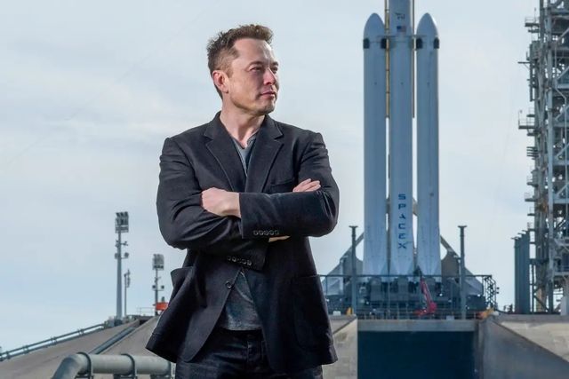 Elon Musk giàu đến mức nào: Đủ để chi tiêu trong 6 đời, nhưng vẫn ở trong căn nhà thuê và lái xe điện phổ thông.