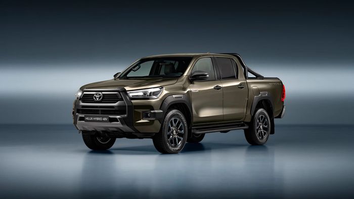 Toyota Hilux hybrid ra mắt: Tiêu thụ chỉ 7,1 lít dầu/100km, sử dụng phụ gia tương tự Ranger, vượt qua tiêu chuẩn nhiên liệu tại Việt Nam - Ảnh 1.