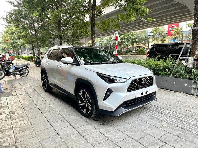 Giá Toyota Yaris Cross tiếp tục giảm sâu: Hạ 115 triệu đồng tiền mặt, bán xe model 2023 - Hình 2.