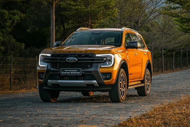 Ford Everest 2024 về đại lý: Cắt trang bị có thể khách Việt thích, thêm tính năng bên trong, vẫn là 'vua công nghệ' phân khúc - Ảnh 5.