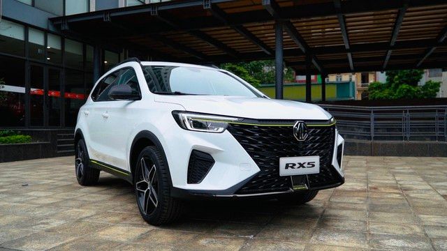 Giá MG RX5 có mức giảm mới: Chỉ còn 580 triệu, cạnh tranh với Tucson nhưng ngang giá với Venue - Ảnh 1.