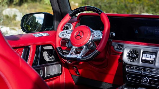 Ảnh 6: Mercedes-AMG G63 phiên bản mui trần với giá triệu USD.