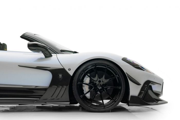 Cận cảnh Maserati MC20 sau khi được độ Mansory - Ảnh 5.