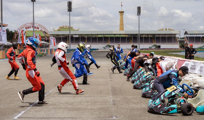 Giải đua Go-Kart đầu tiên tại Việt Nam áp dụng phương thức thi đấu như F1 - Ảnh 3.