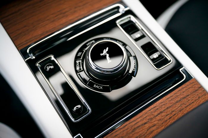 Ngồi trải nghiệm Rolls-Royce Spectre 18 tỷ: Xe điện hạng sang thế nào? - Ảnh 18.