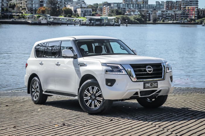 Ông trùm Nissan khẳng định rằng mẫu SUV đã từng được bán tại Việt Nam sẽ được nâng cấp ‘tốt hơn nhiều’ so với Land Cruiser - Hình ảnh 1.