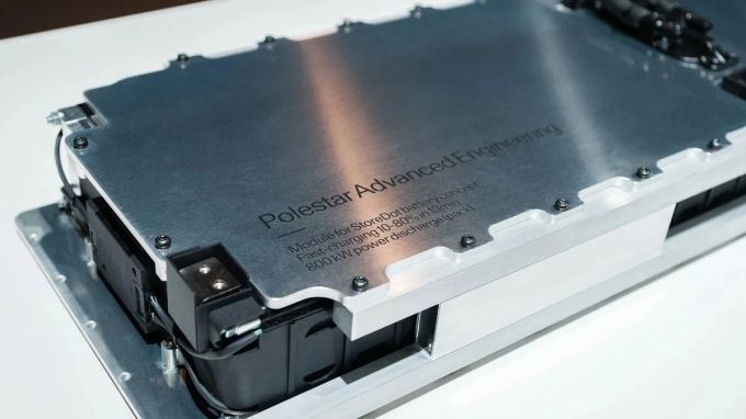 VinFast giới thiệu pin siêu nhanh: Sạc 5 phút đi 160km, đối thủ Tesla.