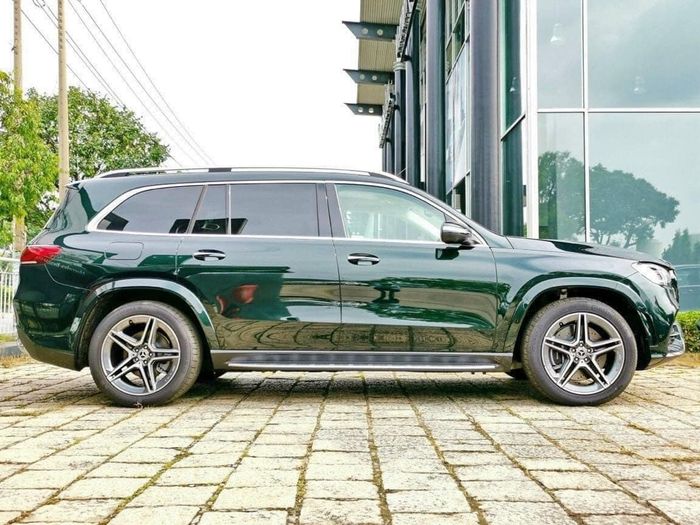 Mercedes-Benz GLS tiếp cận các đối thủ để trở thành biểu tượng của dòng xe sang cho gia đình tại BCA 2023 - Hình ảnh 1.