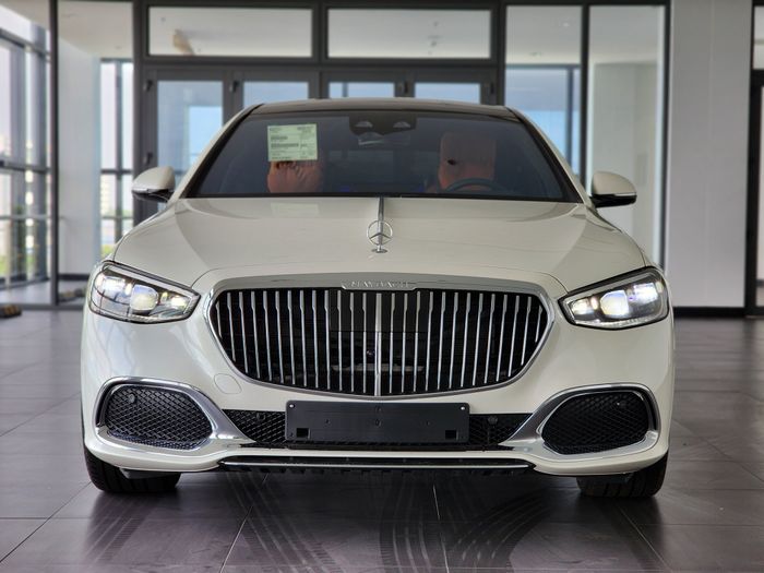 Mercedes-Maybach S-Class - Hình 1.