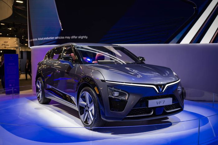 Chủ xe VinFast VF 9 đã từng sử dụng qua 2 đời Lexus: ‘Thay đổi thói quen sử dụng xe, từ bỏ xe xăng để nhà không còn bụi phủ.' - Ảnh 7.
