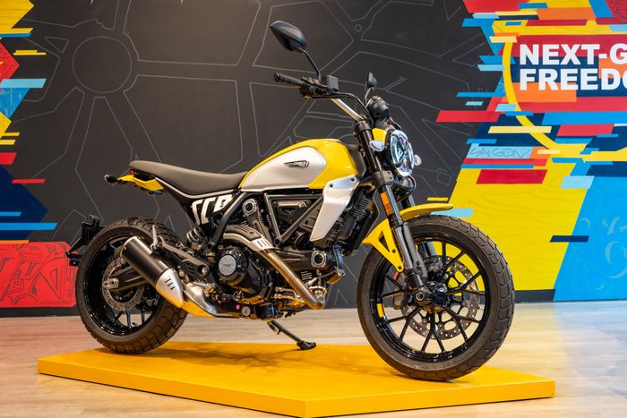 Ducati Scrambler Icon 2023: Giá 379 triệu tại Việt Nam - Hình 2.