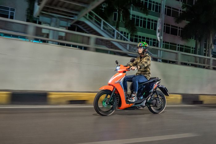 Đánh giá Dat Bike Quantum: Lái êm, tích hợp công nghệ tiên tiến như ô tô nhưng cần xem xét trước khi mua - Hình 14.