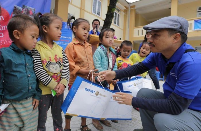 Hành trình hơn 10 năm “Đem ấm áp đến vùng cao” bắt đầu từ những điều nhỏ nhất - Ảnh 4.