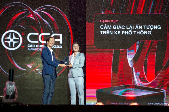 Những hình ảnh tuyệt vời nhất từ buổi Gala trao giải Car Choice Awards - Ảnh 6.